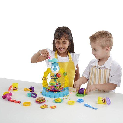 פליידו אומנות המטבח עוגיות הפתעה PLAY-DOH